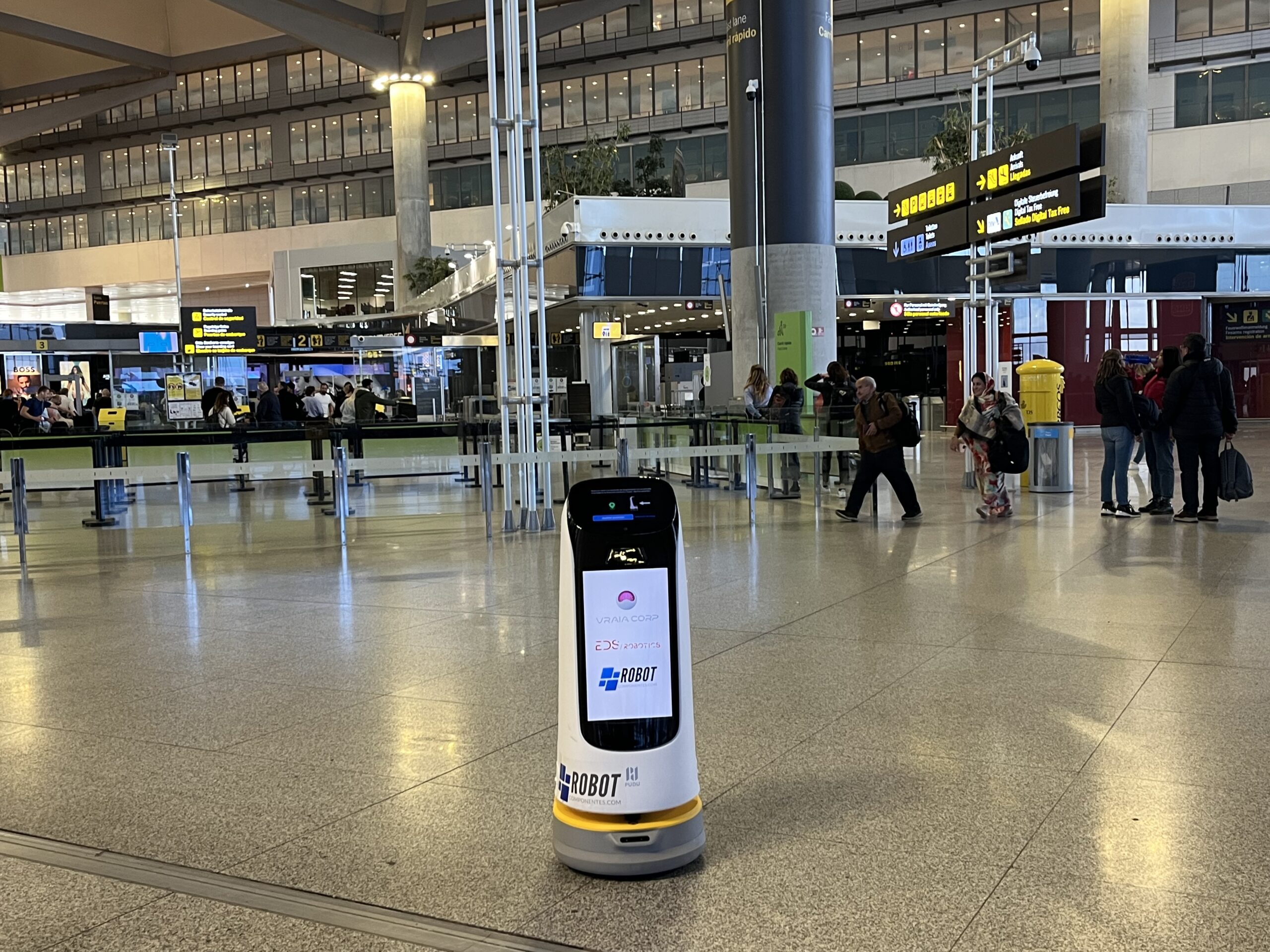 ¿Robots sociales en los aeropuertos?